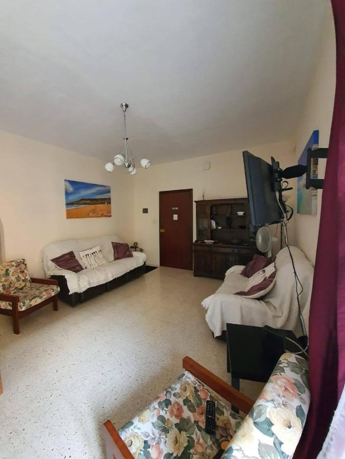 Kennedy Court - Prime Location - Bus Terminus Appartement St. Paul's Bay Buitenkant foto
