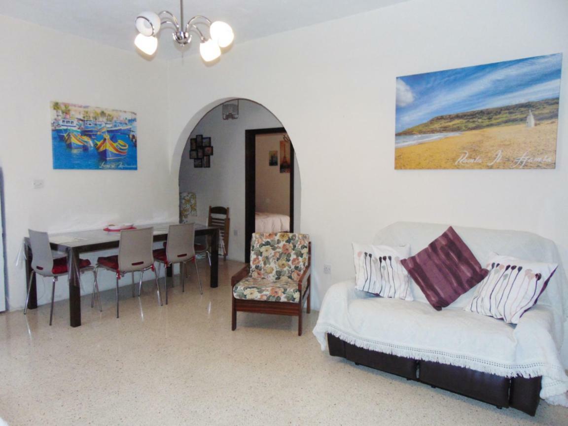 Kennedy Court - Prime Location - Bus Terminus Appartement St. Paul's Bay Buitenkant foto